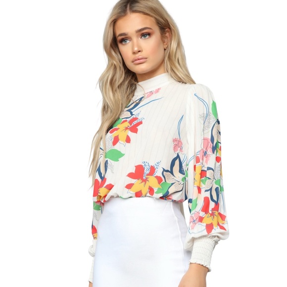 Fashion Nova Kathleen Floral Blouse - Picture 1 of 8